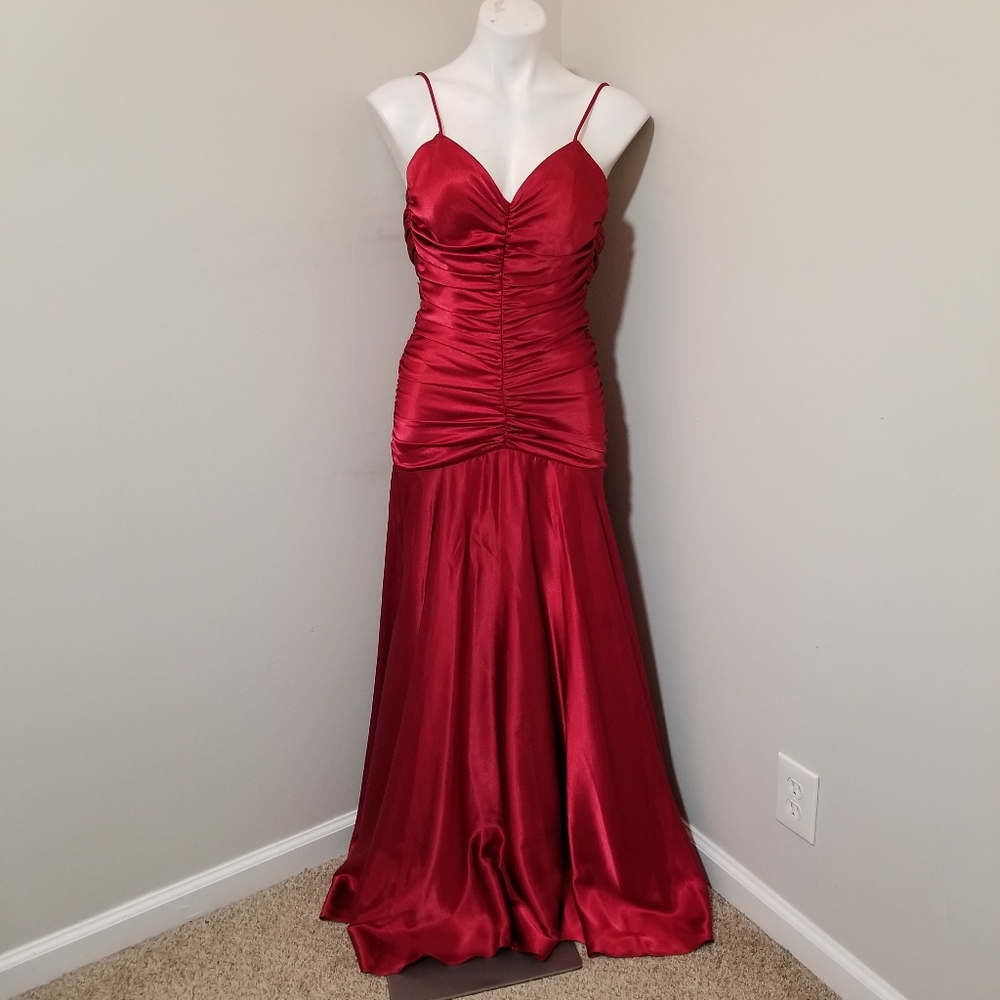 Sz 4 (fits 0) Y2K Vintage Jessica McClintock Ruched Red Satin Gown